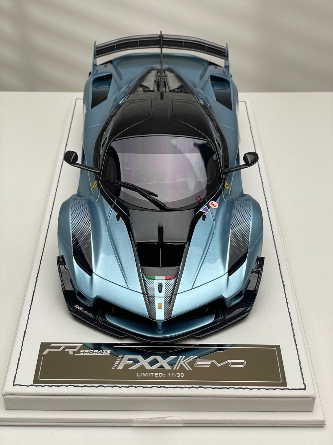 Ferrari FXXK EVO (Light Metallic Blue) [PRORAZE] 1/18 scale