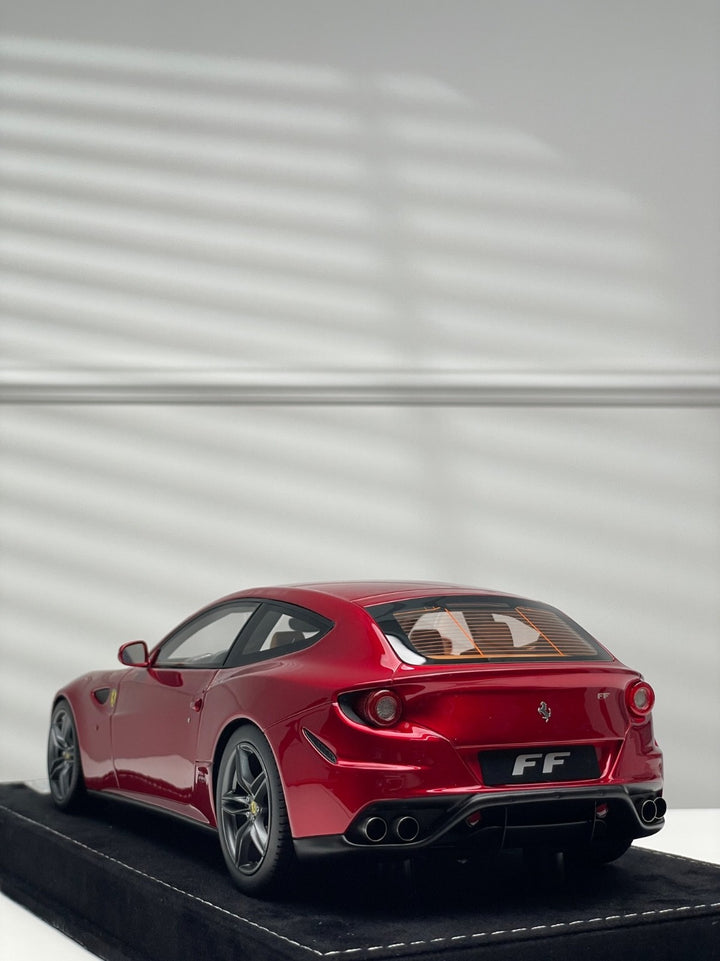Ferrari FF (Metallic Red) [Henson&Heaven] 1/18 scale