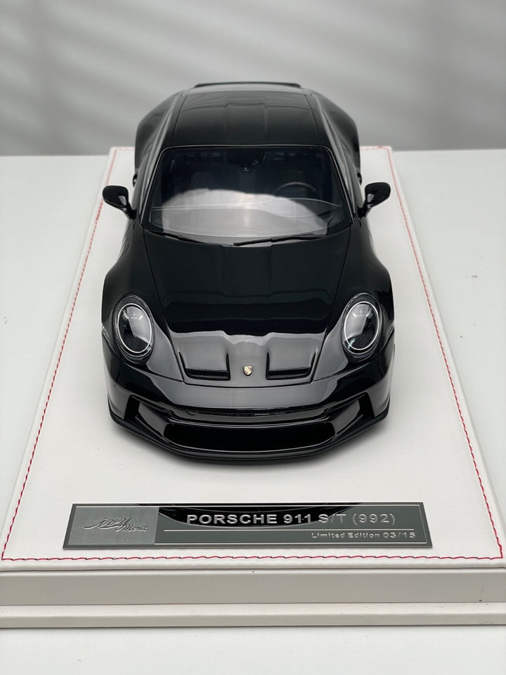Porsche 911 S/T (Black/ Silver Rims) [Ivy Merit Model] 1/18 scale