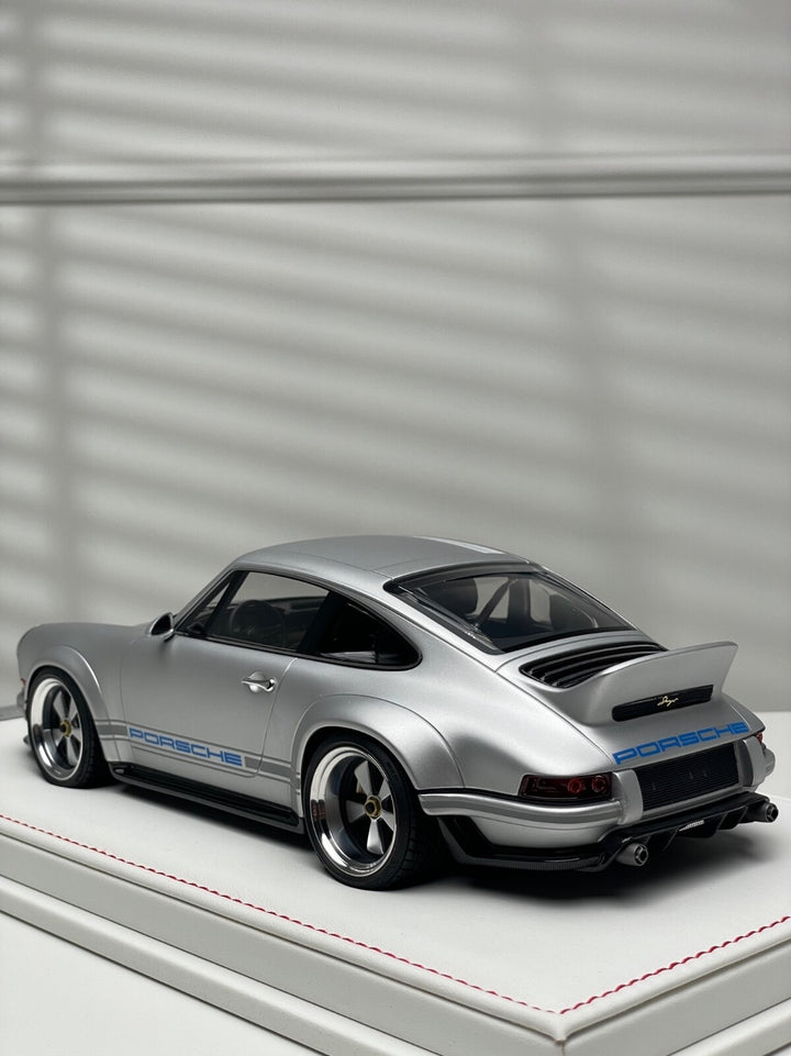 Porsche 911 Singer DLS (Matte Silver) [IVY Merit Model] 1/18 scale