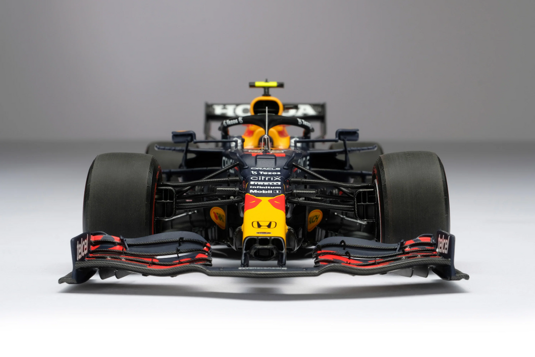RED BULL RACING HONDA RB16B (2021 ABU DHABI GRAND PRIX) [Amalgam] 1:18 scale