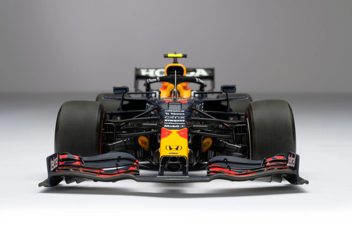 RED BULL RACING HONDA RB16B (2021 ABU DHABI GRAND PRIX) [Amalgam] 1:18 scale