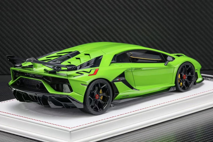 Lamborghini Aventador SVJ NOVITEC (Green) [Davis & Giovanni] 1:18 scale
