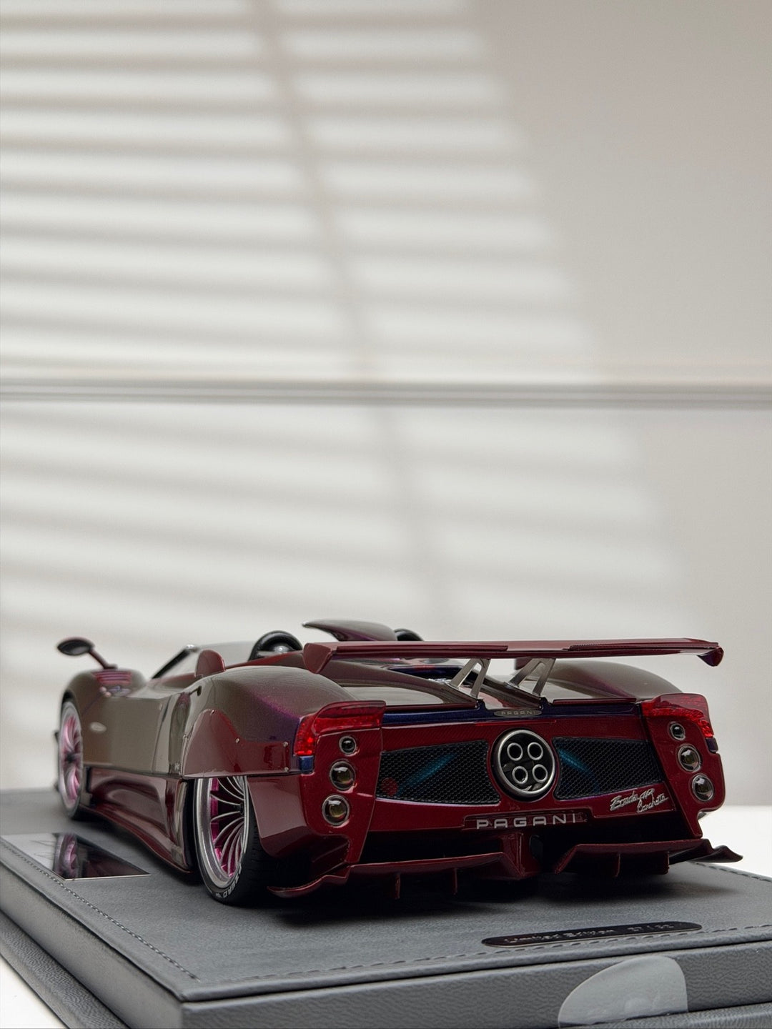 Pagani Zonda HP Barchetta (Chameleon Purple) [BBR] 1:18 scale