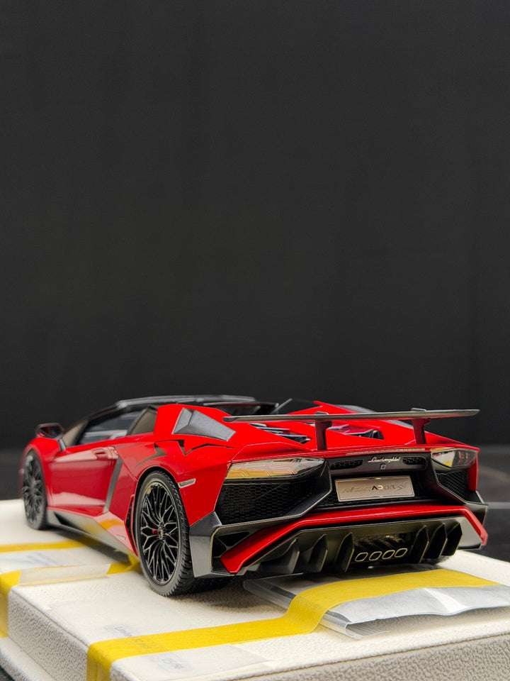 Lamborghini Aventador SV Roadster (Red) [MakeUp Eidolon] 1/18 scale