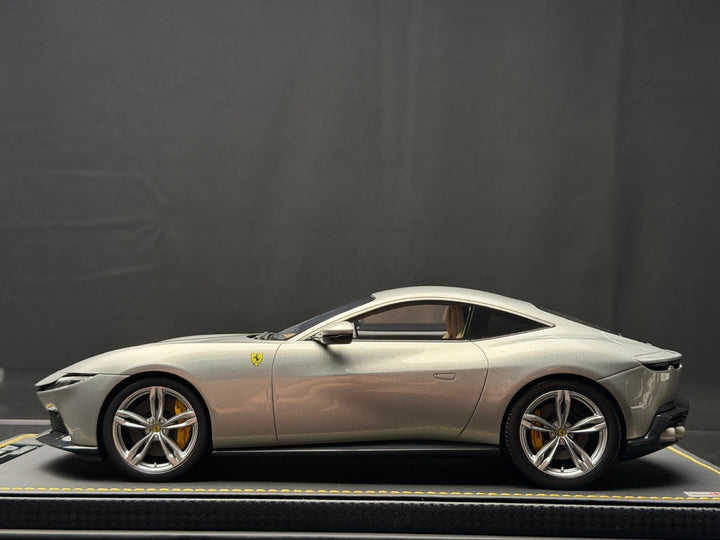 Ferrari Amalfi (Silver) [MR Collection] 1/18 scale
