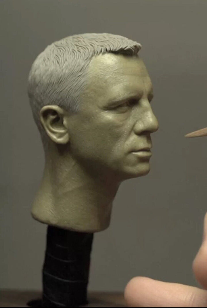 James Bond - By: YJ Park [ 1:6 scale Masterpiece] RARE