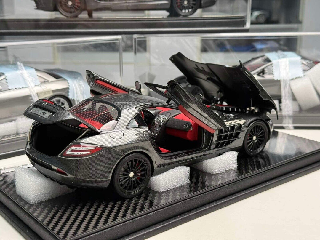 Mercedes-Benz SLR Mclaren (Full Exposed Carbon Fiber) [FrontiArt] 1/18 scale