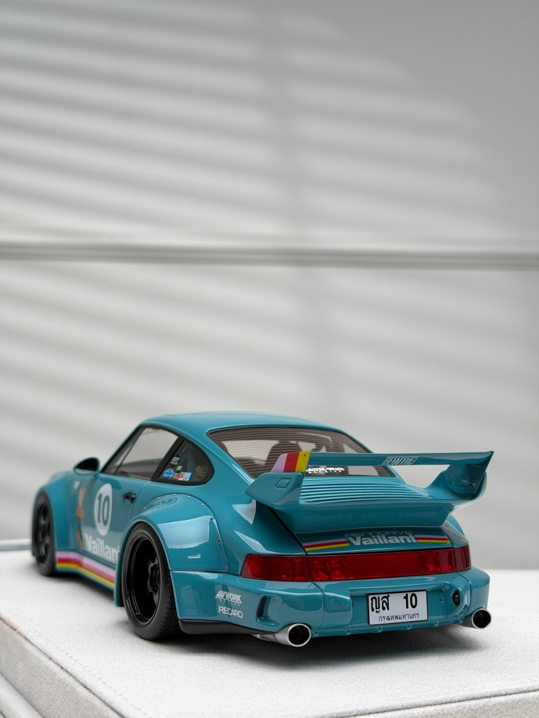 Porsche 911 964 RWB (Vaillant Renndrive Vintage Homage) [FuelMe Model]1/18 scale