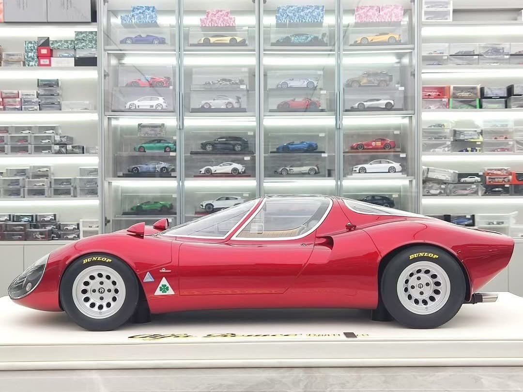 Alfa Romeo Tipo 33 Stradale (Metallic Red) [DMH] 1:8 scale