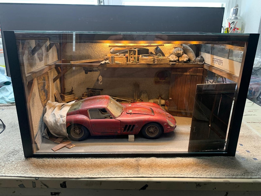 Ferrari 250 GTO - Barn Diorama (Hand Made) [1:18 scale]