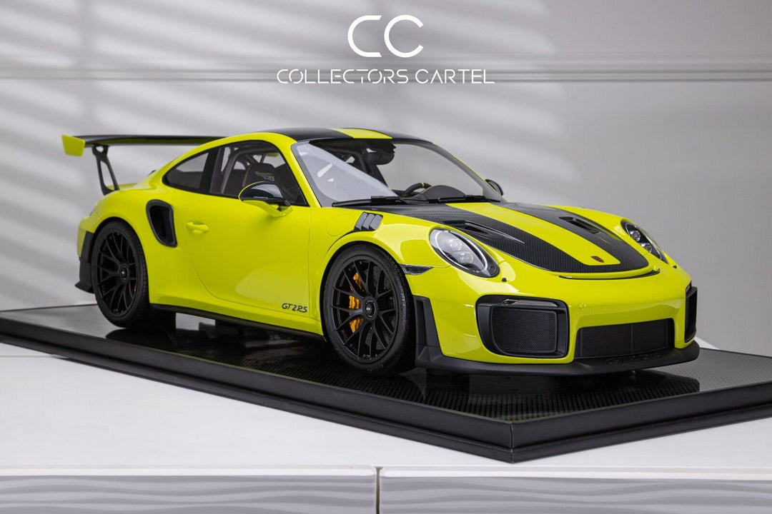 Porsche 911 GT2RS (Yellow/ Black) [Dino Model] 1:8 scale