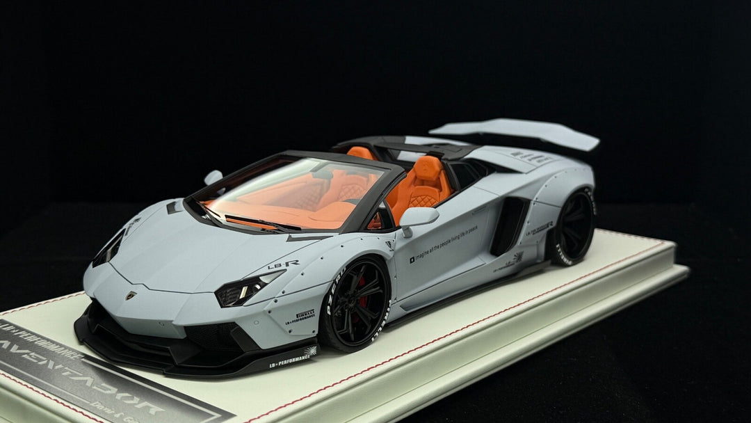 Lamborghini Aventador Roadster LBWK (Matte Gray) [Davis & Giovanni] 1:18 1 OF 1