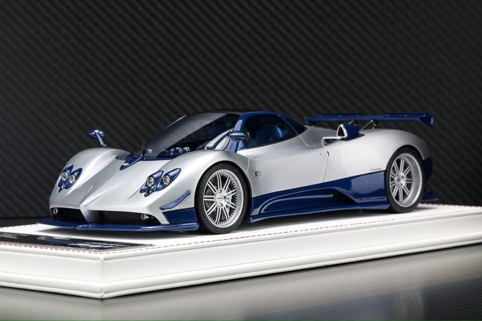 Pagani Zonda F (Silver/ Blue) [Davis & Giovanni] 1:18 scale