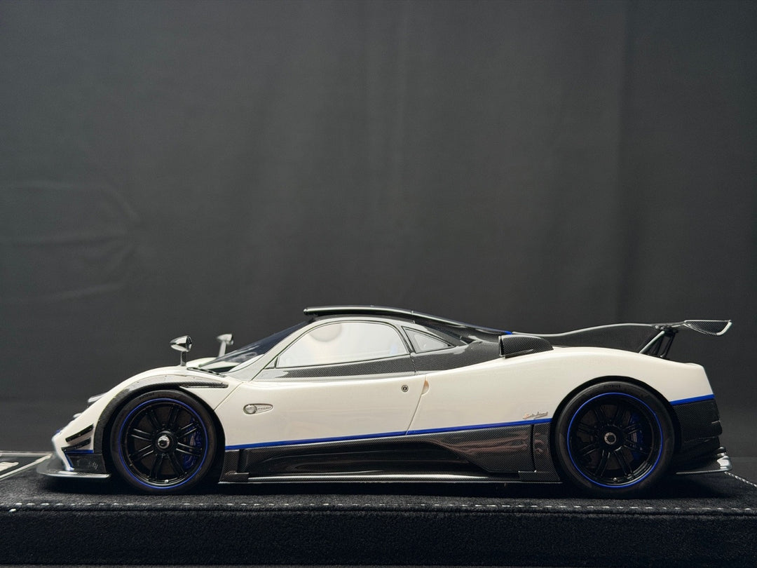 Pagani Zonda Riviera (White/ Carbon) [Henson&Heaven] 1/18 scale