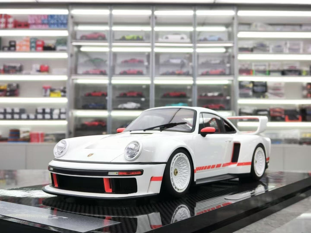 Porsche 930 DLS Singer (Pearl White) [MCM] 1/18 scale