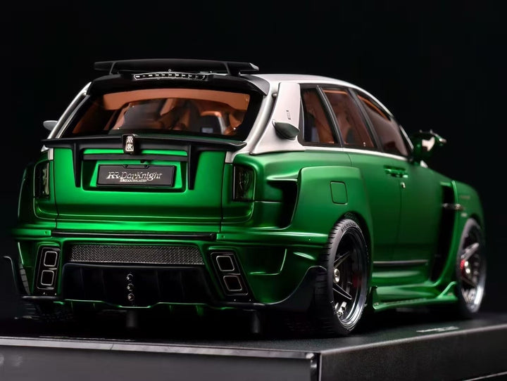 Rolls-Royce Cullinan Darknight D900 (Matt Green/White) [DreamWalkers] 1/18 scale