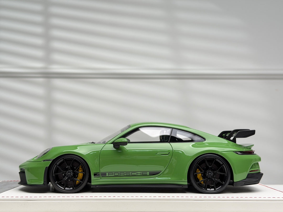 Porsche 911 GT3 (Pale Green, Black Stripes) [Davis & Giovanni] 1/18 scale