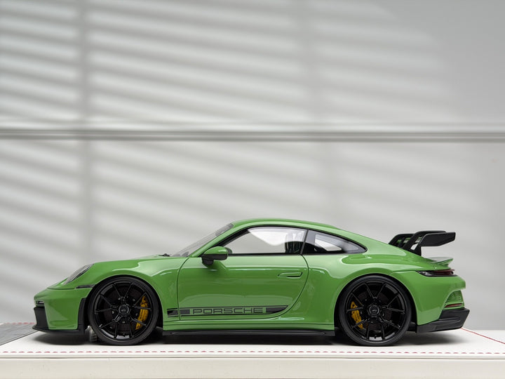 Porsche 911 GT3 (Pale Green, Black Stripes) [Davis & Giovanni] 1/18 scale