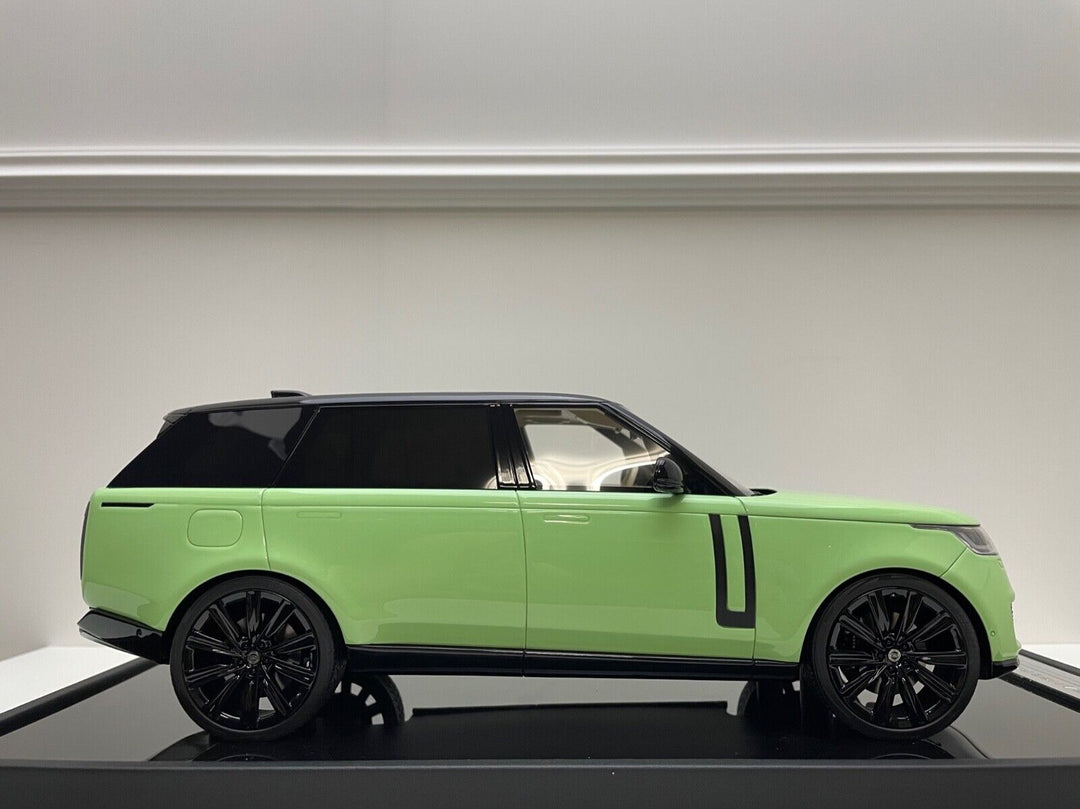 Range Rover Autobiography (Mint Green) [Motorhelix] 1/18 scale