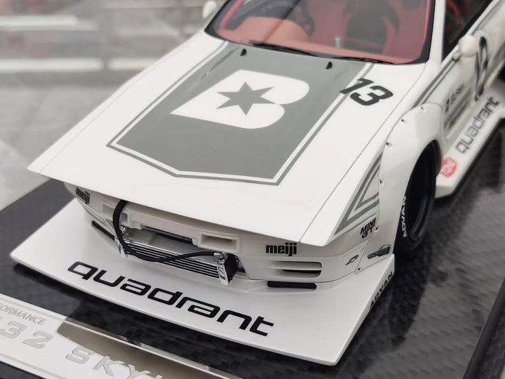 Nissan R32 Skyline LBWK (White) [VIP scale Models] 1/18 scale