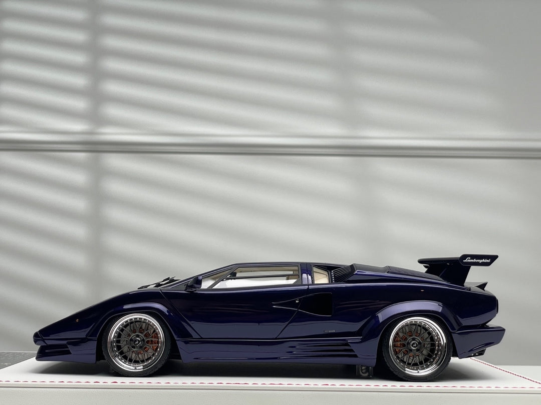 Lamborghini Countach 25th Anniversary (Purple) [Davis & Giovanni] 1/18 scale