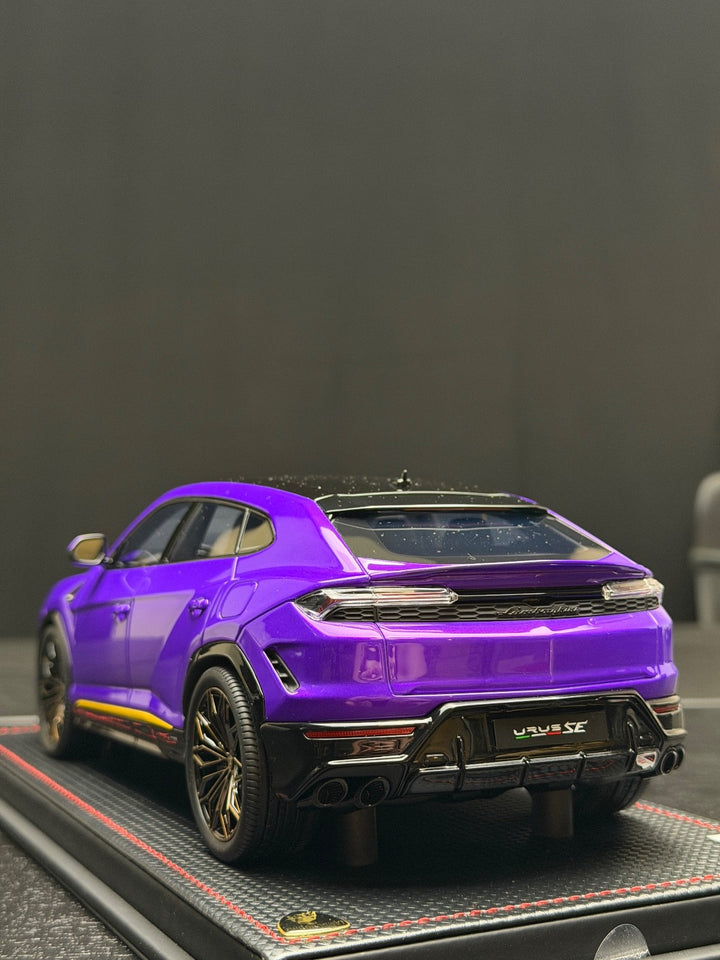 Lamborghini Urus SE (Purple) [MR Collection] 1/18 scale