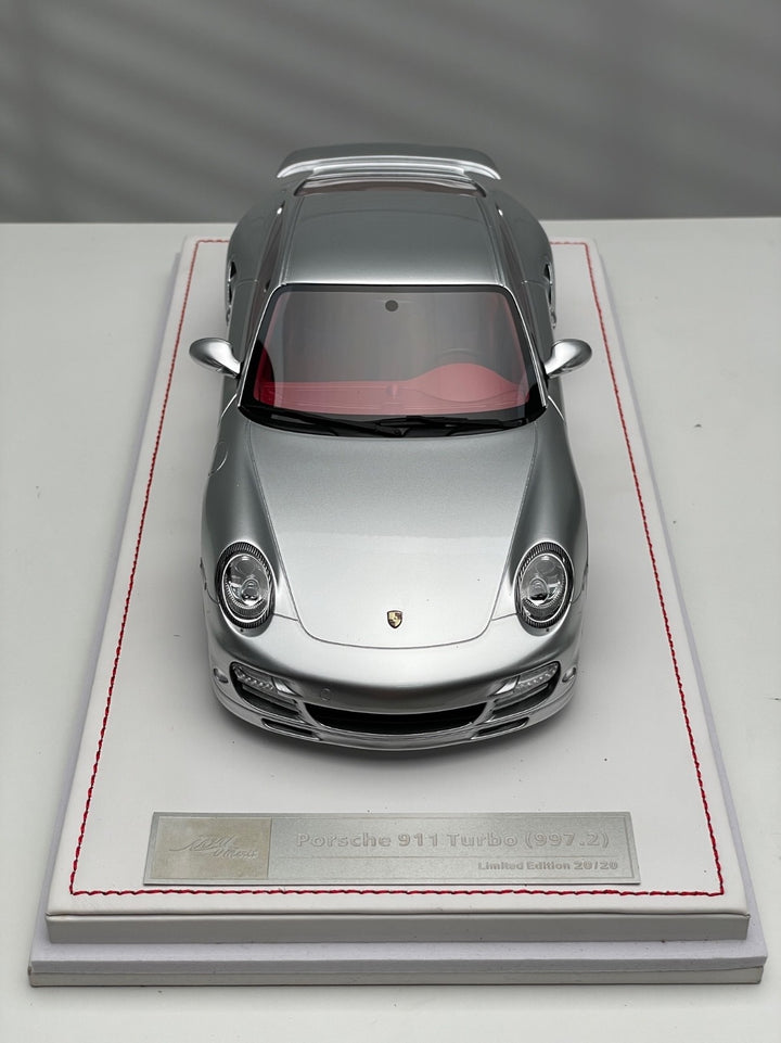 Porsche 997.2 911 Turbo (Silver) [IVY Merit Model] 1/18 scale
