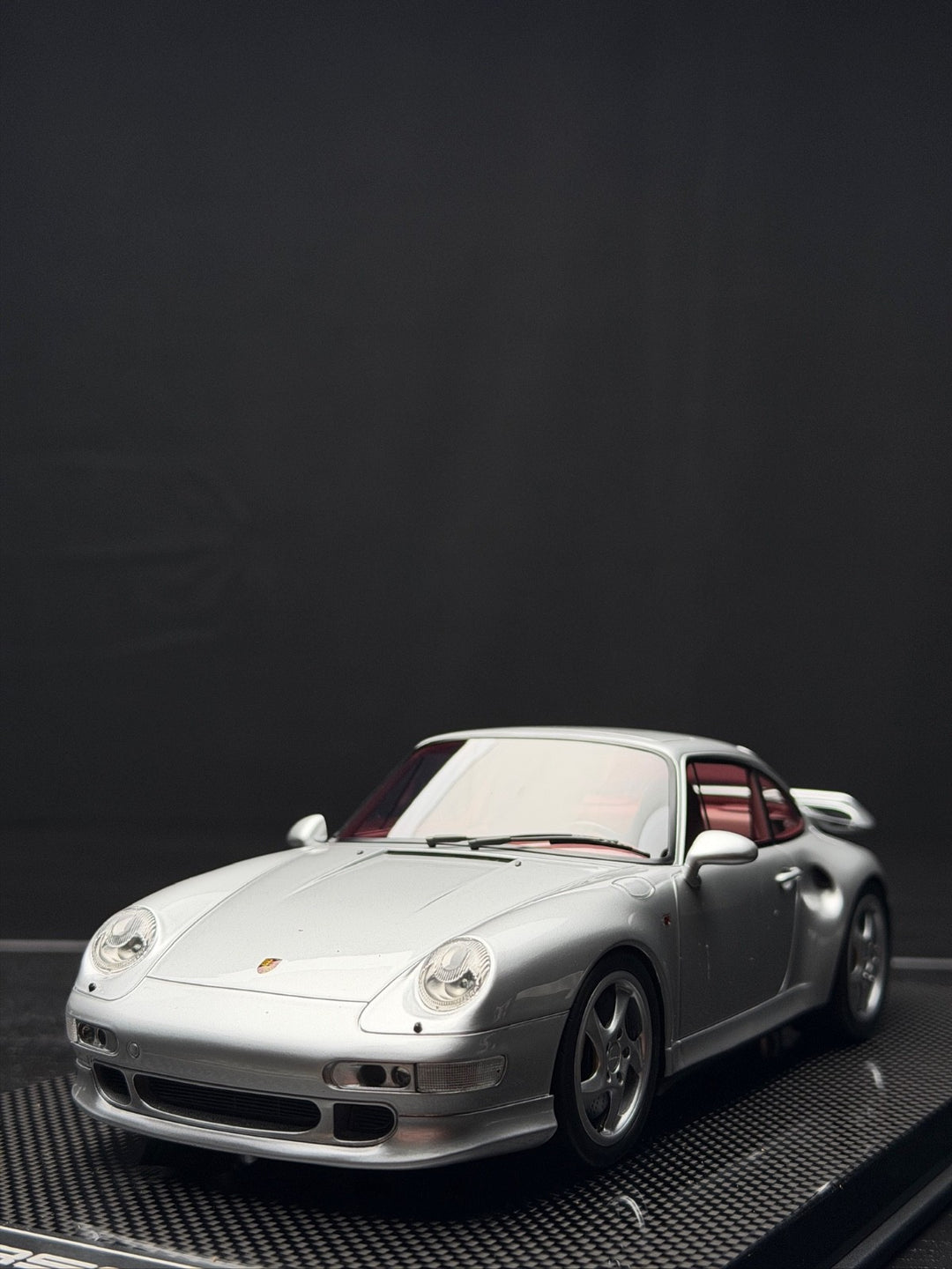 Porsche 911 Turbo S (Silver) [Dino Model] 1/18 scale