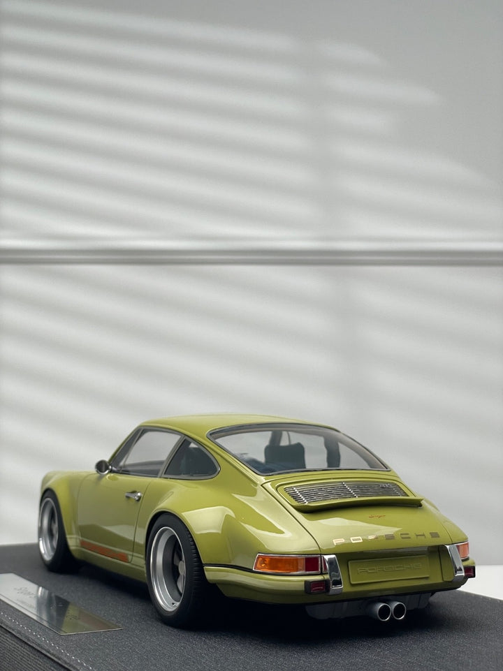 Porsche 911 Singer Coupe (Pale Green) [Make Up IDEA] 1/18 scale