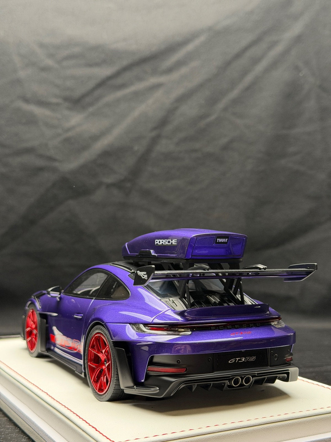 Porsche 911 GT3 RS w/ Roof Rack (Purple/ Red) [IVY Model] 1:18 scale