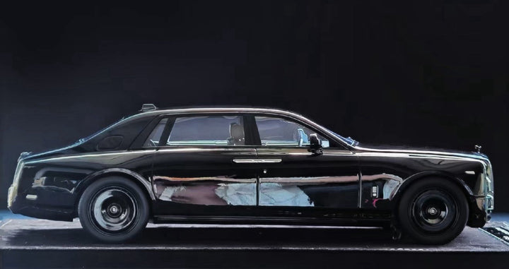Rolls-Royce Phantom Long Wheelbase Series II (Black) [Henson&Heaven] 1/18 scale