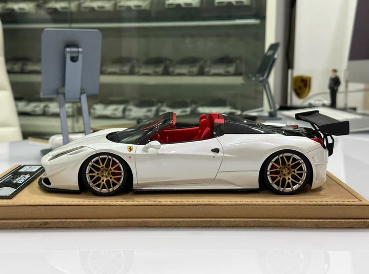 Ferrari 458 Spider SVR (Metallic White) [Veloce] 1:18 scale