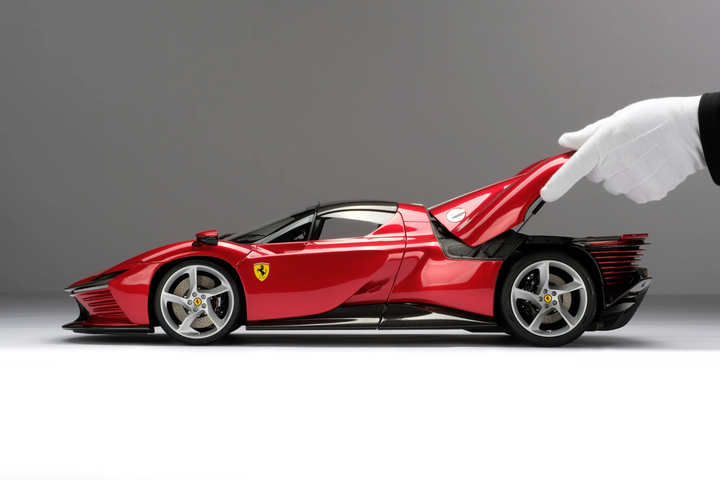 FERRARI DAYTONA SP3 (2022) [Fully opening] By: Amalgam 1:8 scale