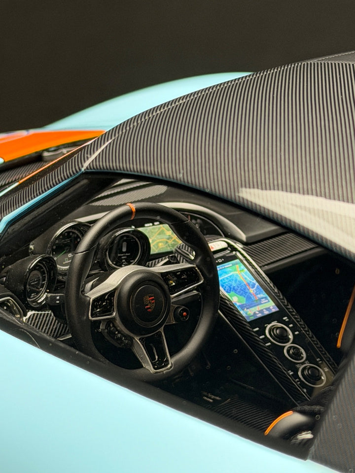 Porsche 918 Spyder (Gulf Blue Livery) [H&H] 1:8 scale
