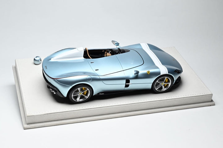 Ferrari Monza SP1 (Grigio Alloy/ with Helmet) [Hermez Collection] 1/18 scale