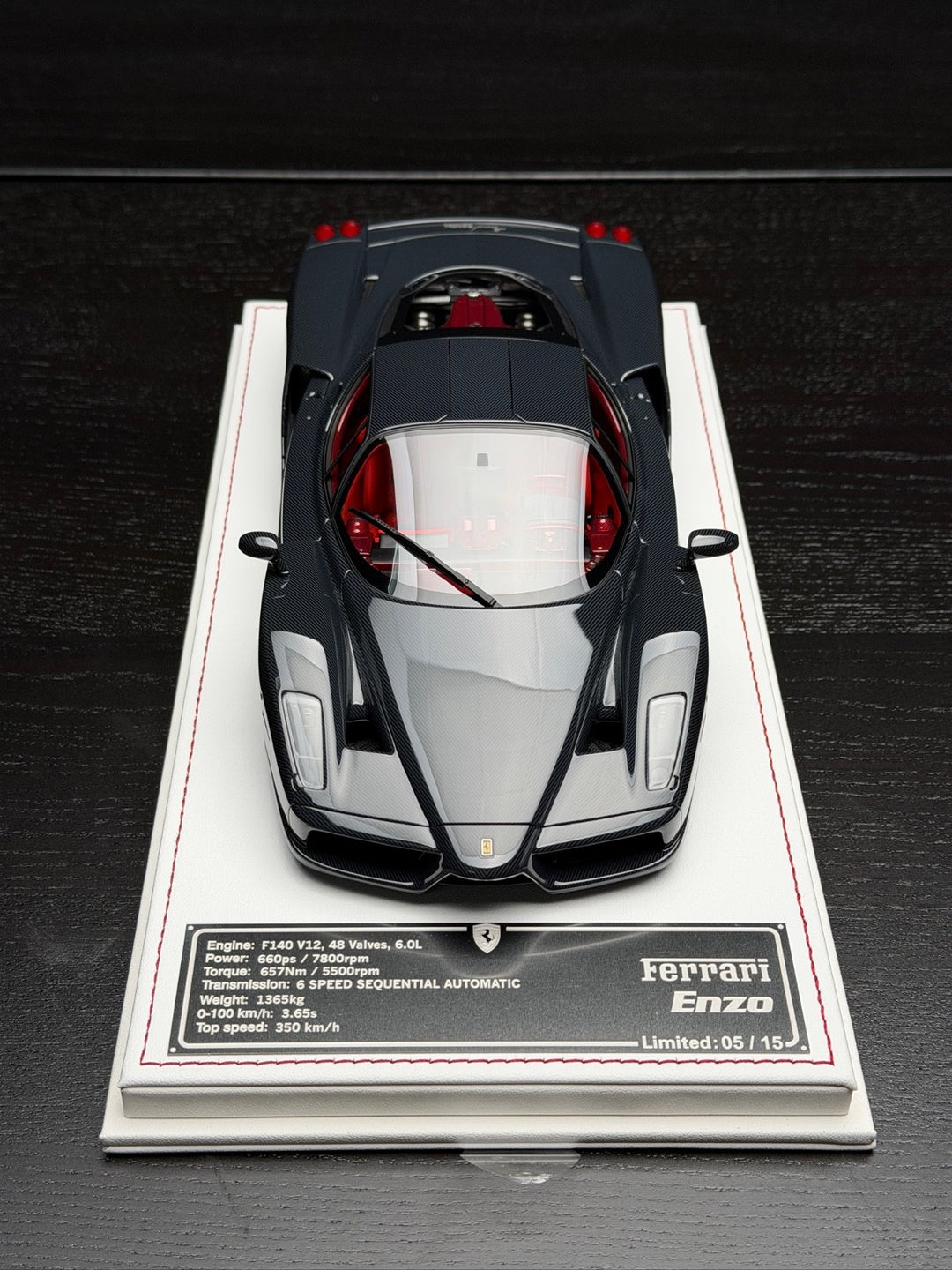 Ferrari Enzo (Full Gloss Carbon) [Davis & Giovanni] 1:18 scale