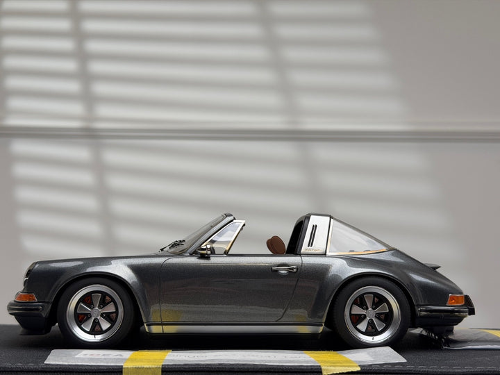 Porsche 911 Targa Singer (Dark Gray) [Make up IDEA] 1/18 scale