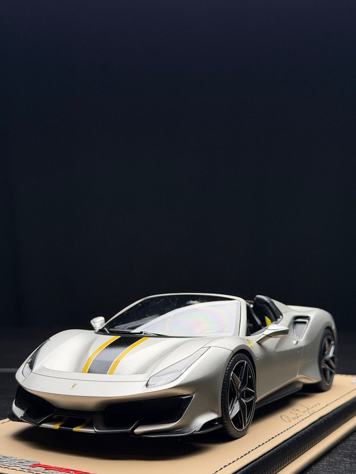 Ferrari 488 Pista Spider (Silver - Signed) [MR Collection] 1/18 scale