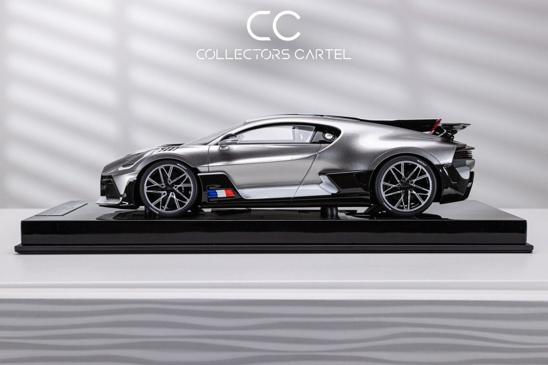 Voiture Télécommandée Bugatti Divo 1/12 Smyths Toys France Voiture Télécommandée Bugatti Divo 1/12 Smyths Toys France