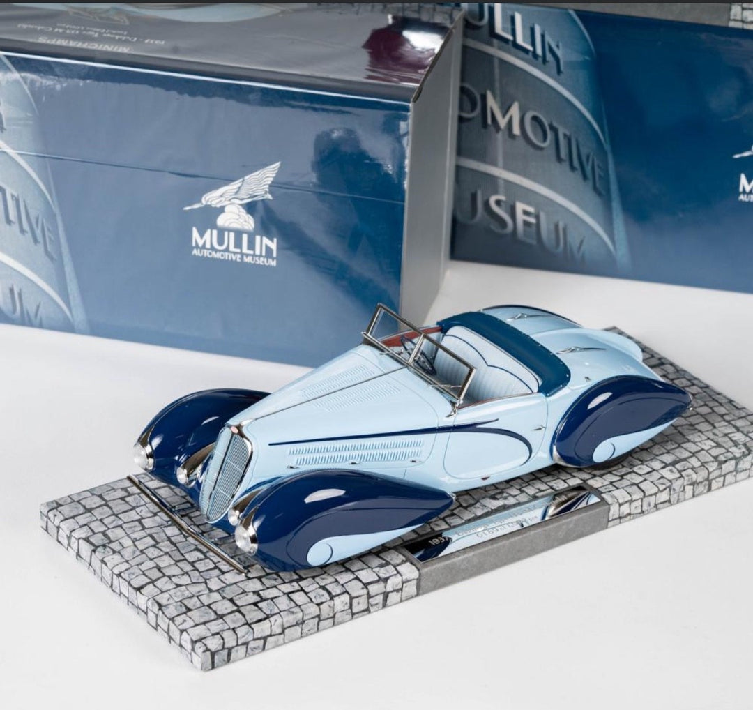 1937 Delahaye Type 135-M Cabriolet (Two-Tone Blue) [MINICHAMPS] 1:18 scale