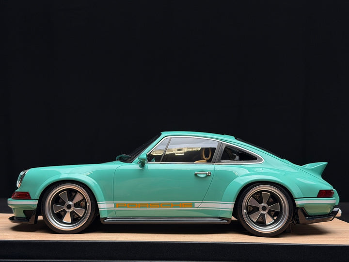 Porsche 911 Singer DLS (Tiff Blue) [IVY Model] 1:12 scale