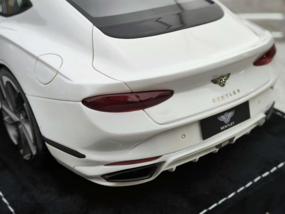 Bentley Continental GTS (Pearl White) [Henson&Heaven] 1/18 scale