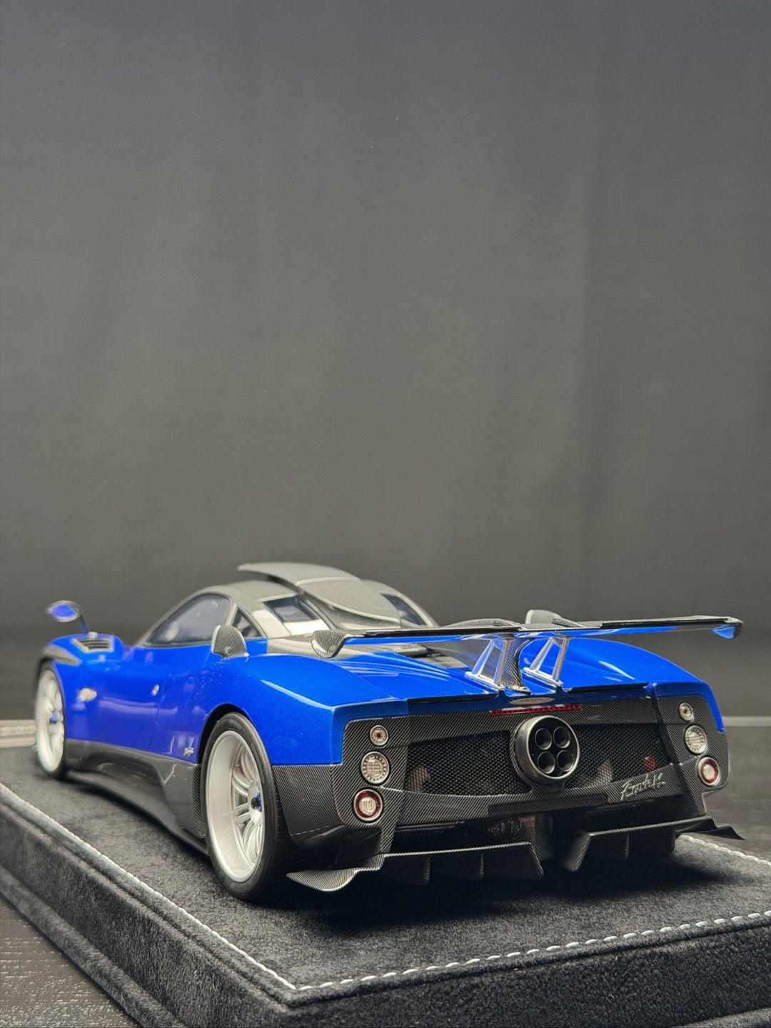 Pagani Zonda PS (Blue/ Carbon) [Henson&Heaven] 1/18 scale