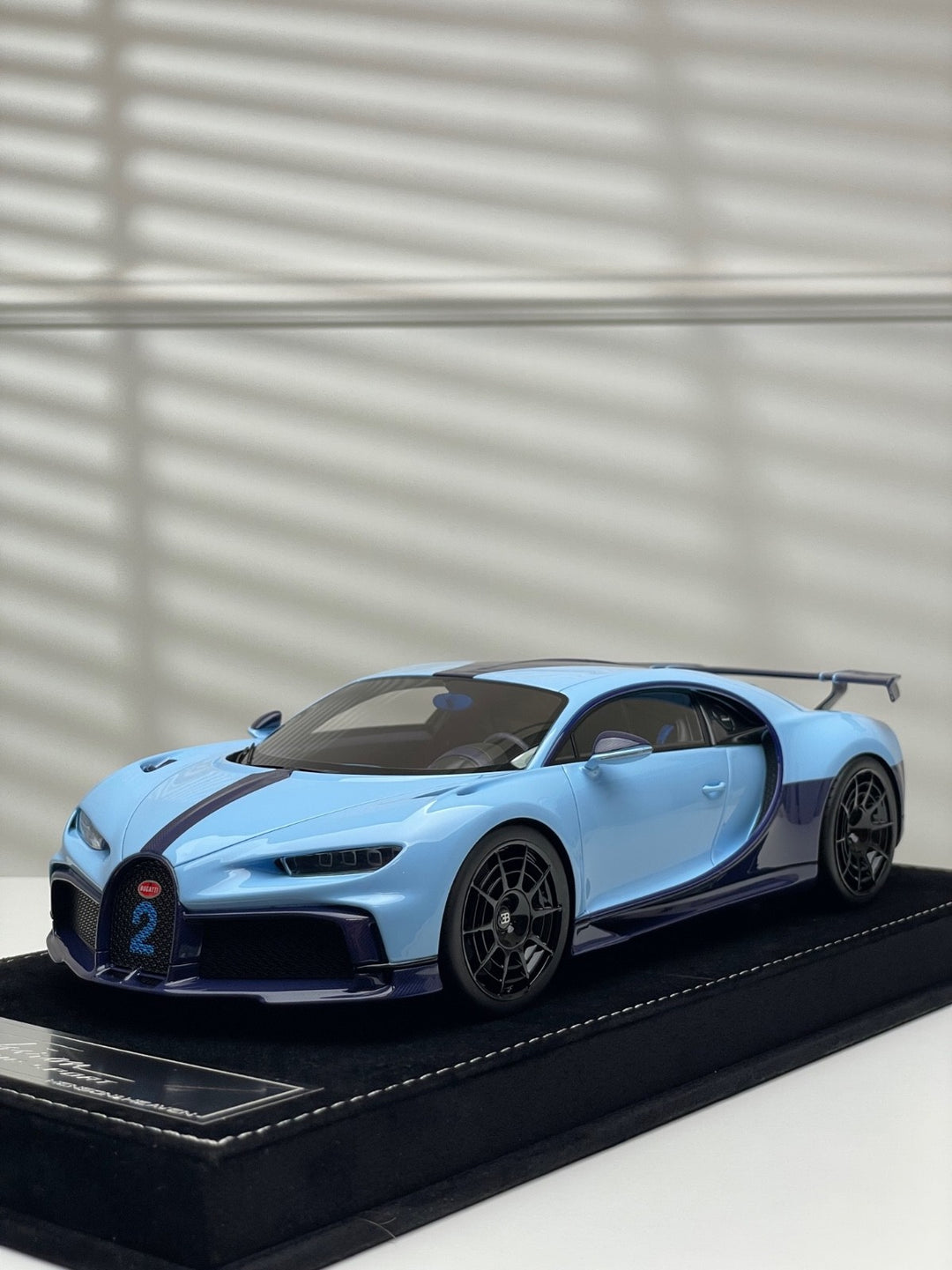 Bugatti Chiron Pur Sport (Baby Blue) [Henson&Heaven] 1/18 scale