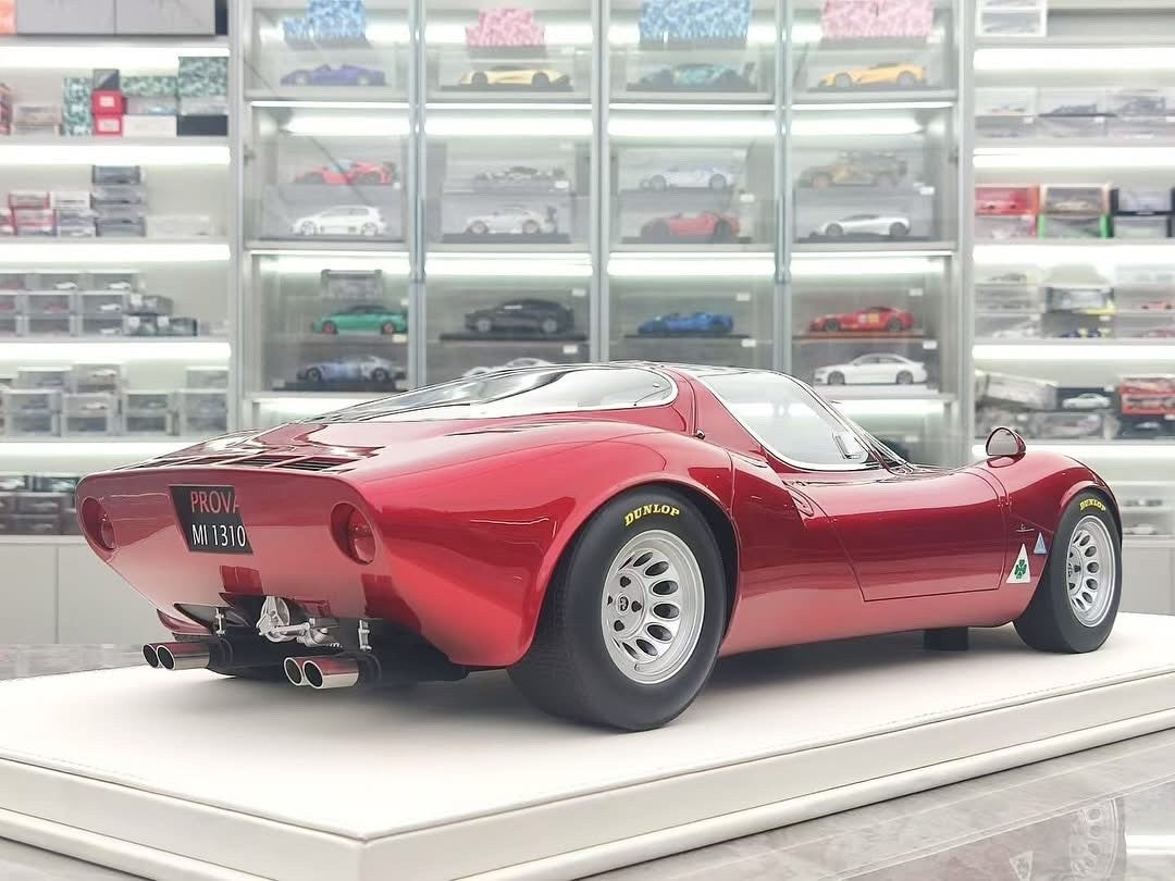 Alfa Romeo Tipo 33 Stradale (Metallic Red) [DMH] 1:8 scale