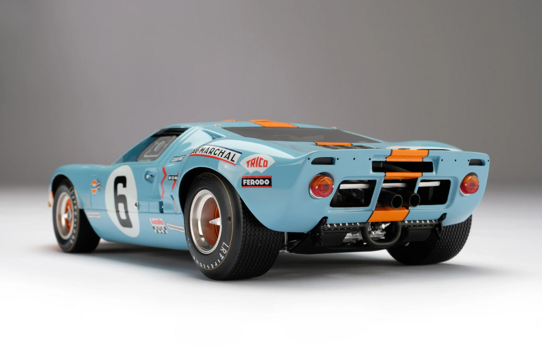FORD GT40 (1969 LE MANS WINNER) [Amalgam] 1:18 scale