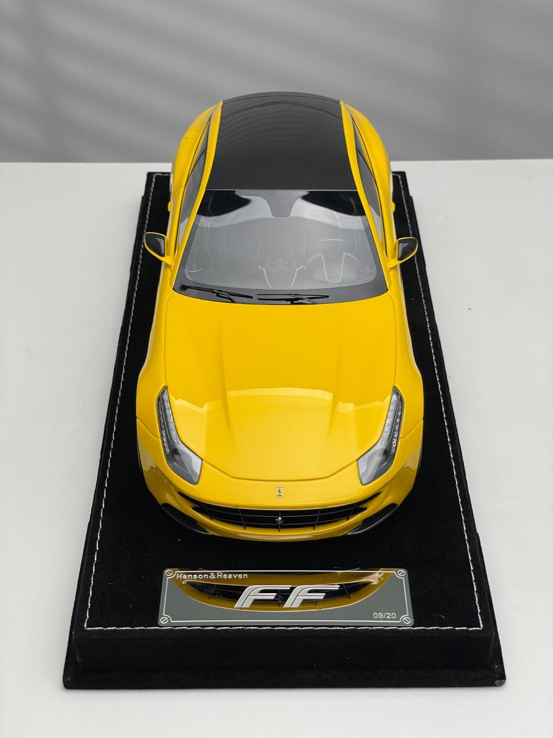Ferrari FF (Yellow) [Henson&Heaven] 1/18 scale