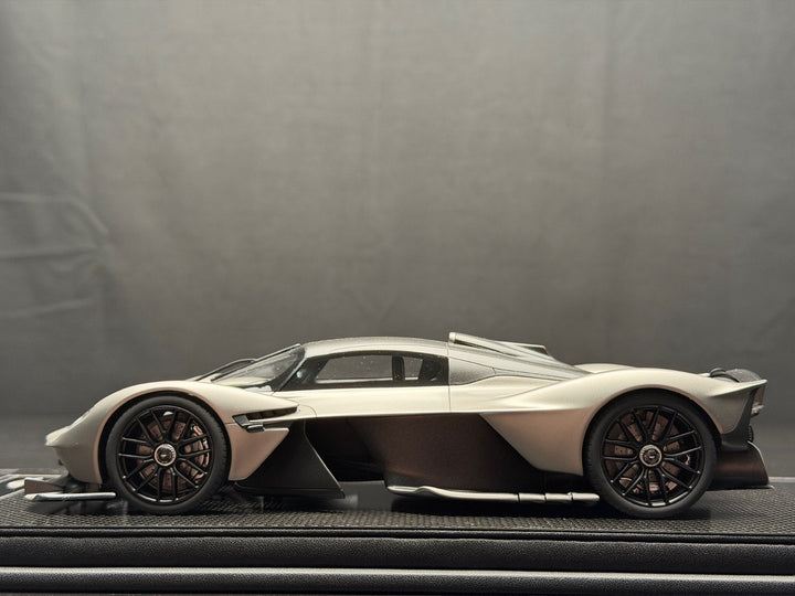 Aston Martin Valkyrie (Matte Dark Silver) [FrontiArt] 1/18 scale