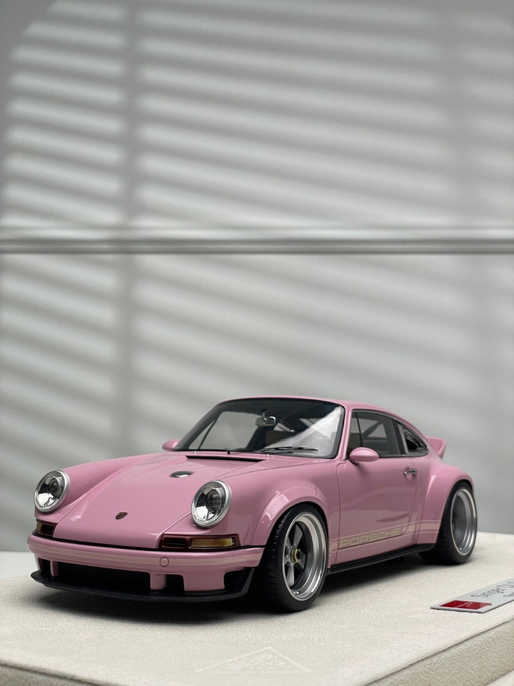 Porsche 911 Singer DLS (Pink "The Mistress") [Make up Eidolon] 1/18 scale
